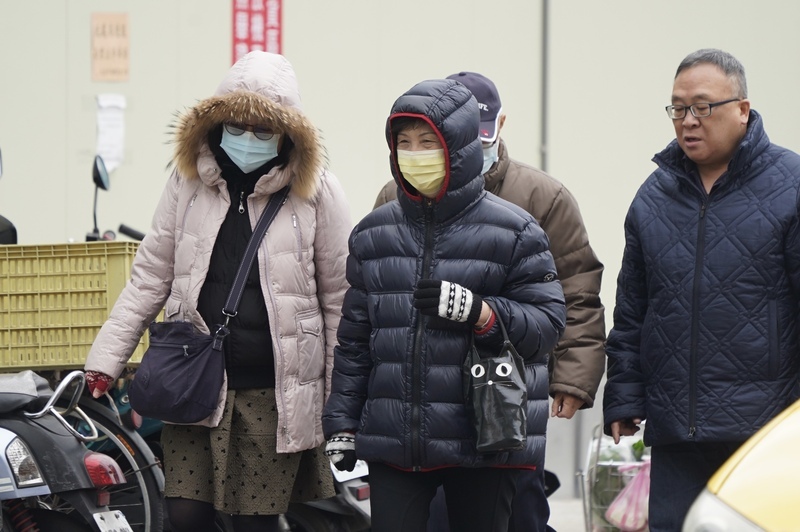 今晨低溫下探個位數 明起回暖 收假日上看25度