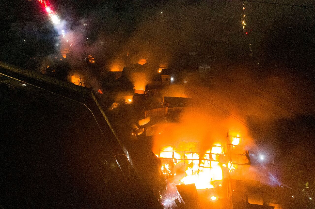 印尼燃料儲存庫爆炸 至少17人喪生