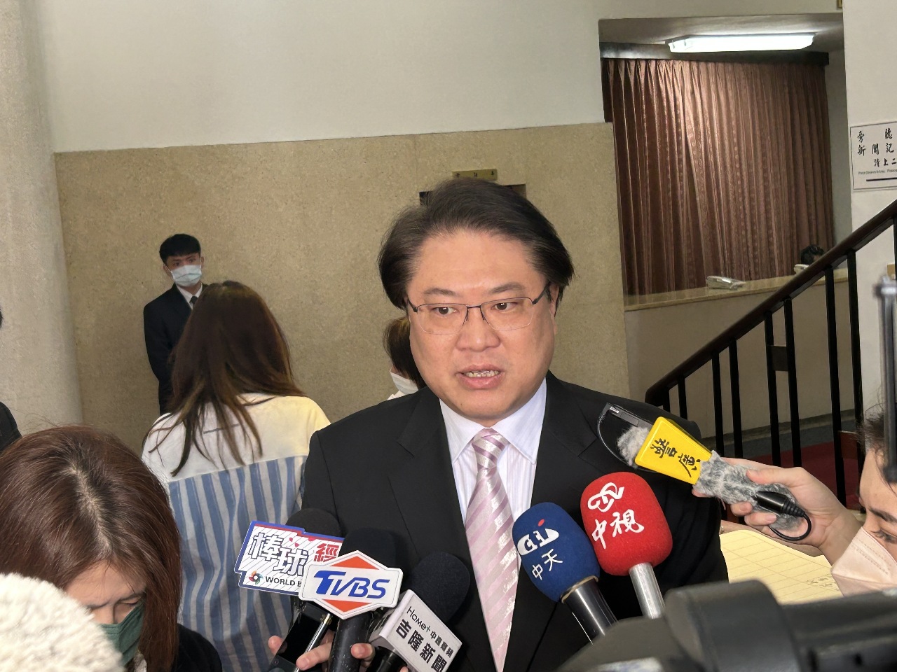 林右昌勸蔡適應大局為重 參選2024立委證清白