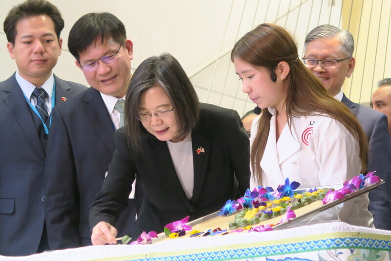 蔡總統紐約會小廚神朱如茵&nbsp;品嚐涼圓挺台灣