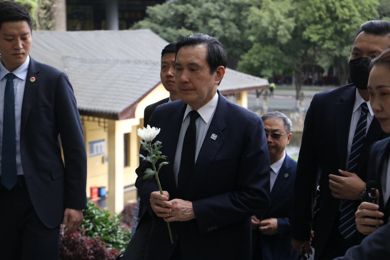 評馬英九的中國行：指鹿為馬、不識大體