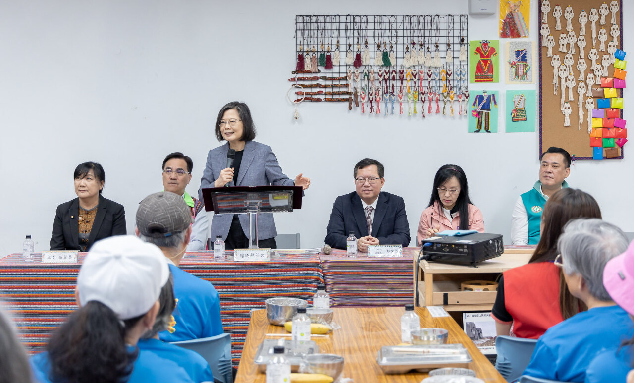 蔡總統：長照讓長輩快樂生活 是當總統最高興的事