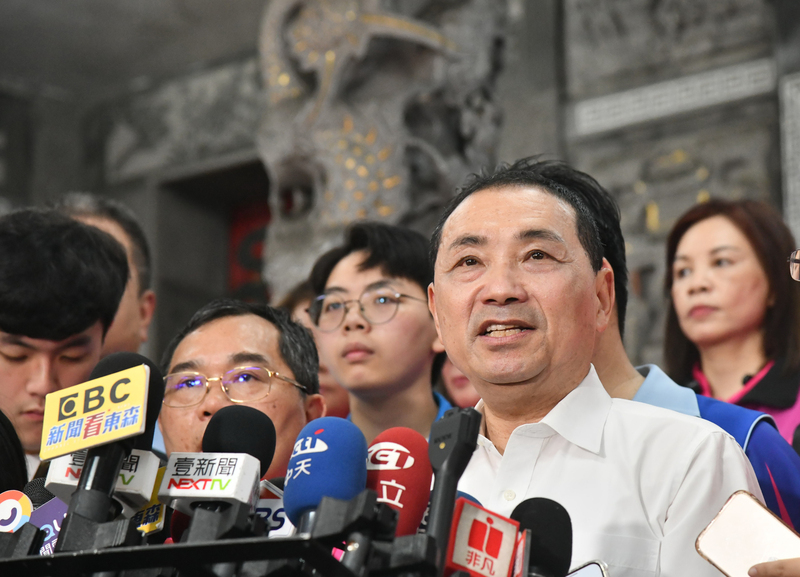 宣明智揪「挺郭宴」 侯友宜：老朋友見面討論問題