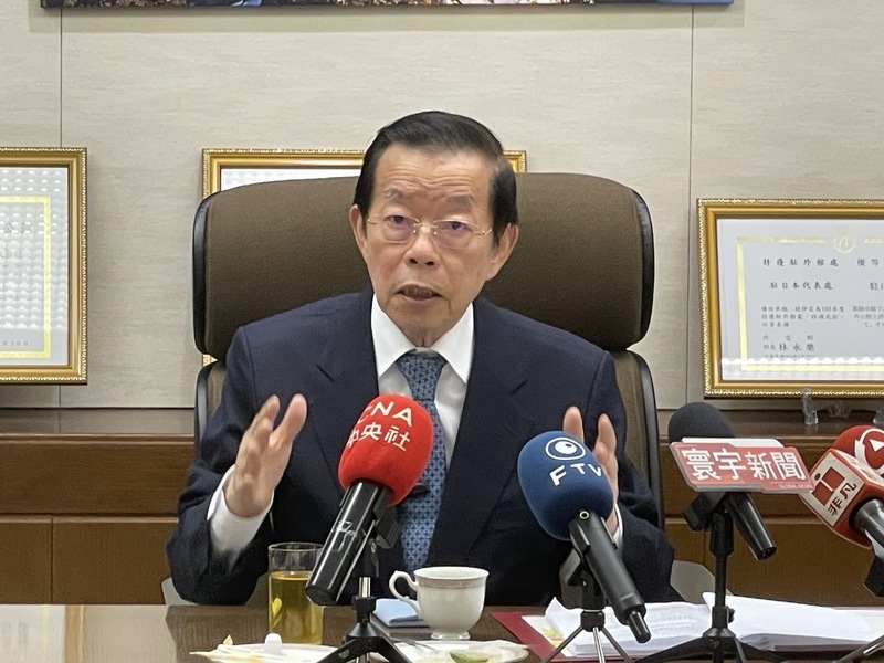 發文被錯誤解讀！謝長廷：溫泉裡的鐳對身體有益 非指核處理水