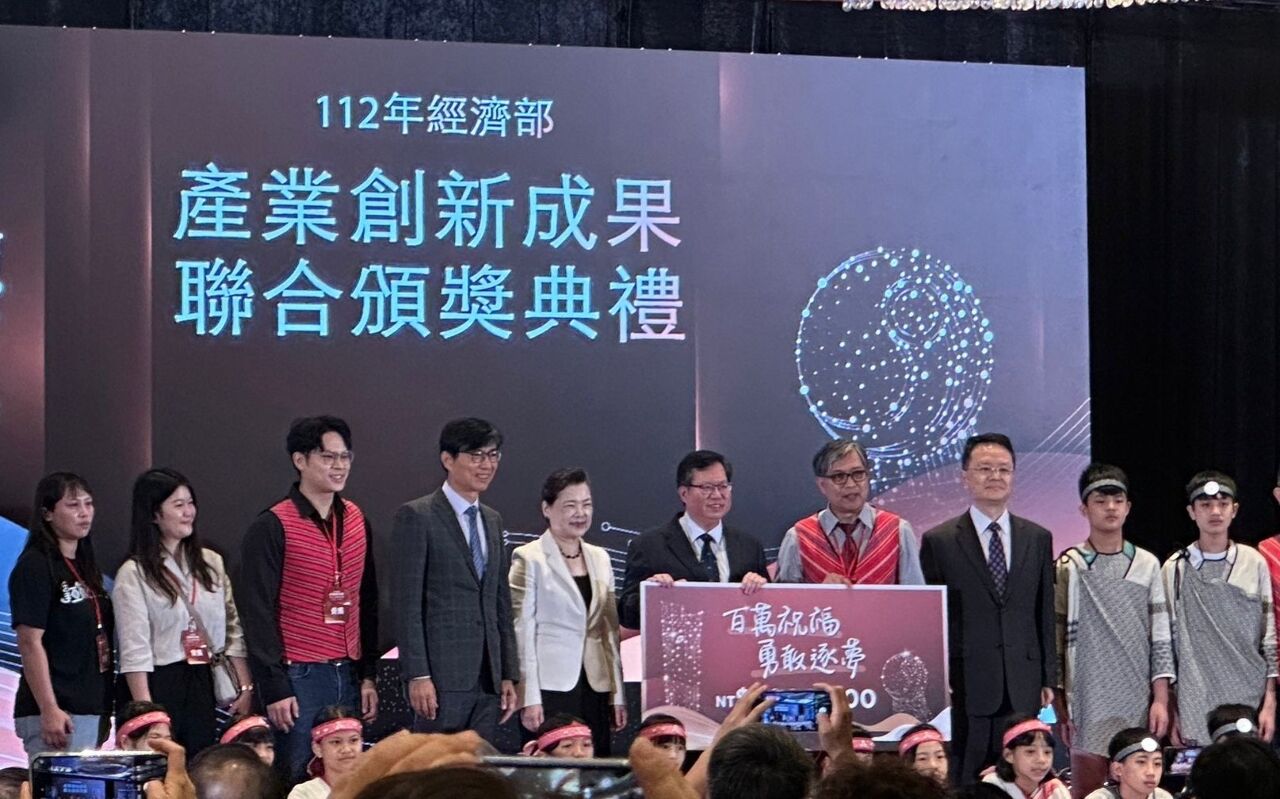 週休三日連署成案 鄭文燦：將說明世界趨勢