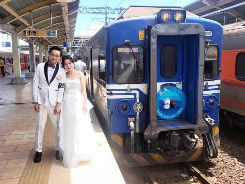 台鐵列車當禮車 香港鐵道迷來台辦婚禮