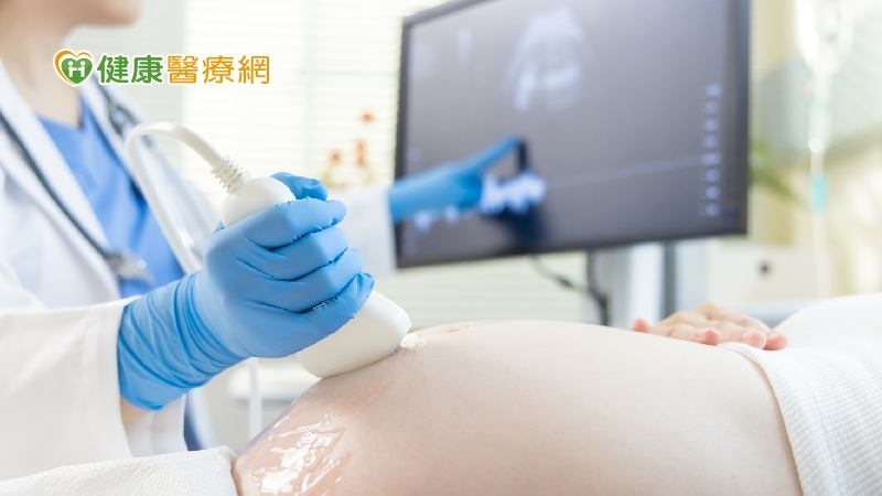 生育應盡早！40歲後人工受孕困難 試管嬰兒費用恐破百萬