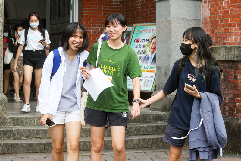 大學分發入學4.2萬名額 今起到4日網路登記志願