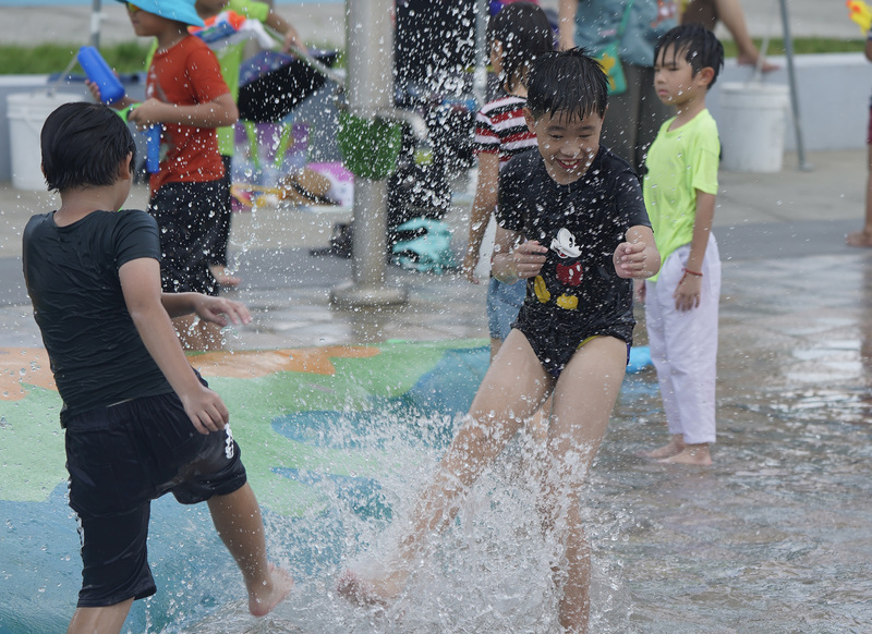 高溫炎熱午後雷陣雨 台南以北入夜仍局部雨