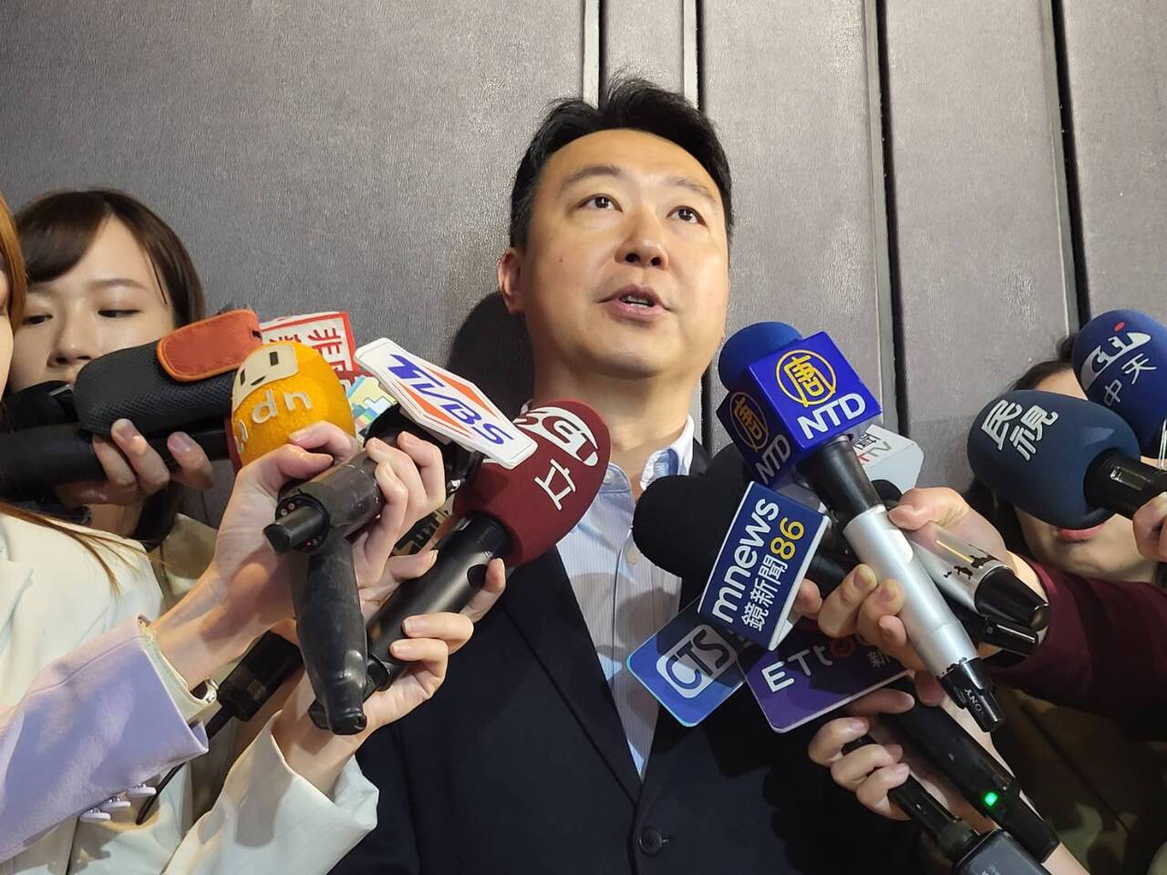 國慶主題爭議 賴辦：認同九二共識才是消滅中華民國