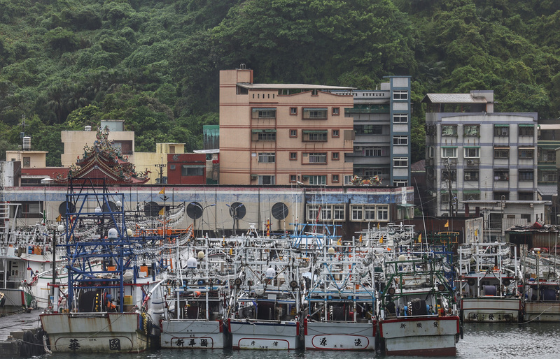 蘇拉颱風海陸警發布 明海運9航線、48航次停航