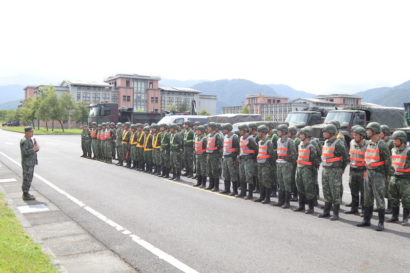 颱風卡努逼近北台灣  國軍預置近500名兵力待命救災
