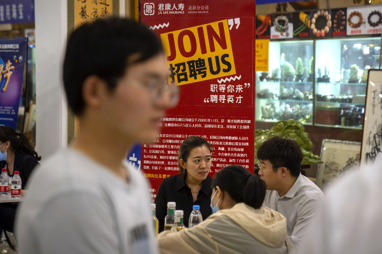 畢業即失業！中國7月青年失業17.1% 再創今年新高