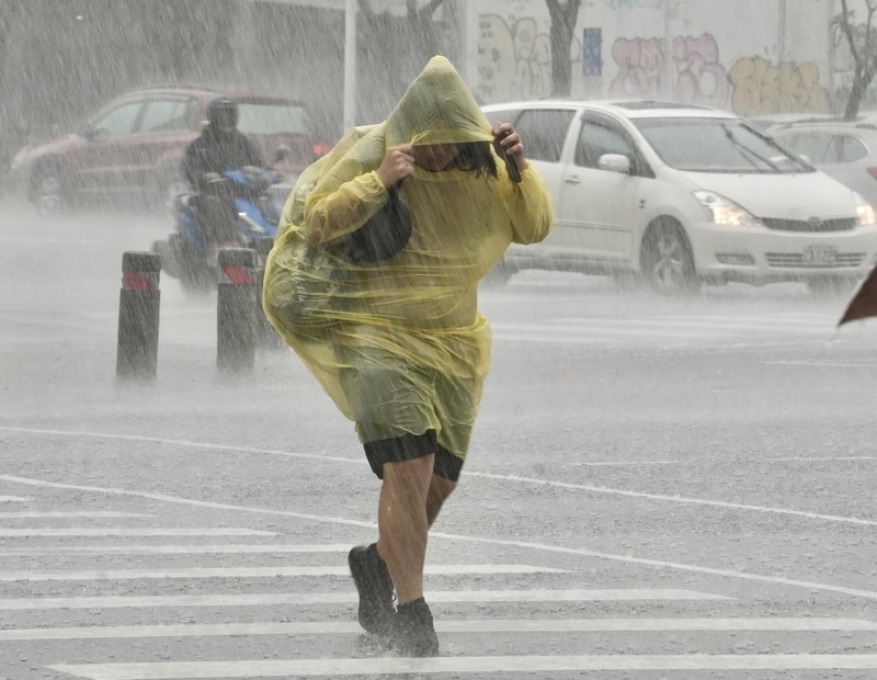 恢復夏季天氣型態 各地留意午後局部大雨