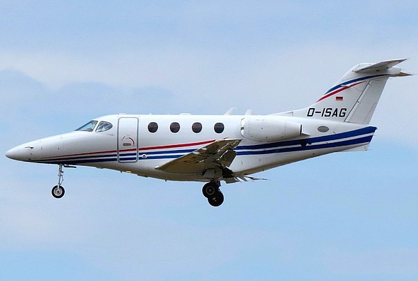 馬來西亞小型飛機在高速公路墜毀 已知至少10死