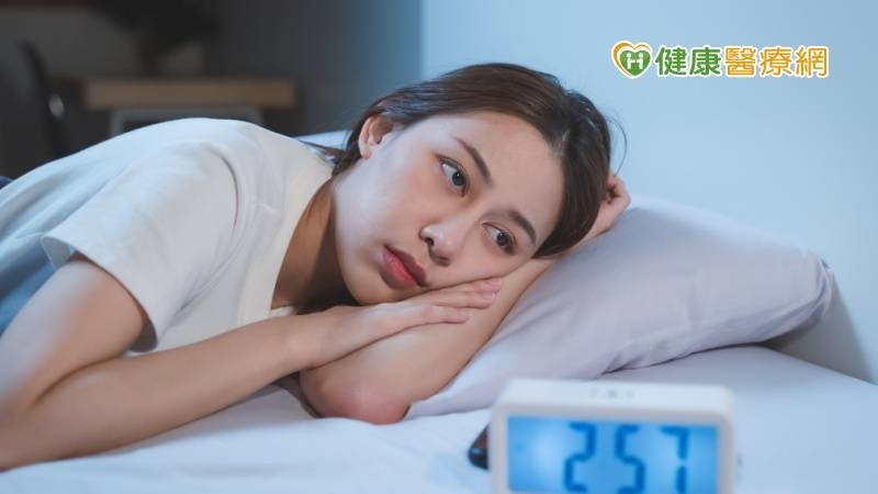 睡不著好痛苦！近1/4失眠者亂服安眠藥