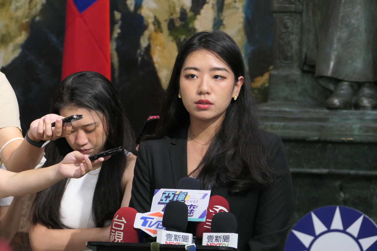 侯友宜新北不敵賴柯 國民黨：依內參民調調節腳步
