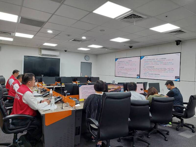 因應蘇拉颱風 林右昌指示各縣市政府做好防颱準備