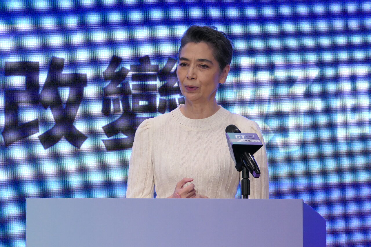 賴佩霞能否帶郭台銘走金鐘紅毯 文化部：不限制入圍者權利