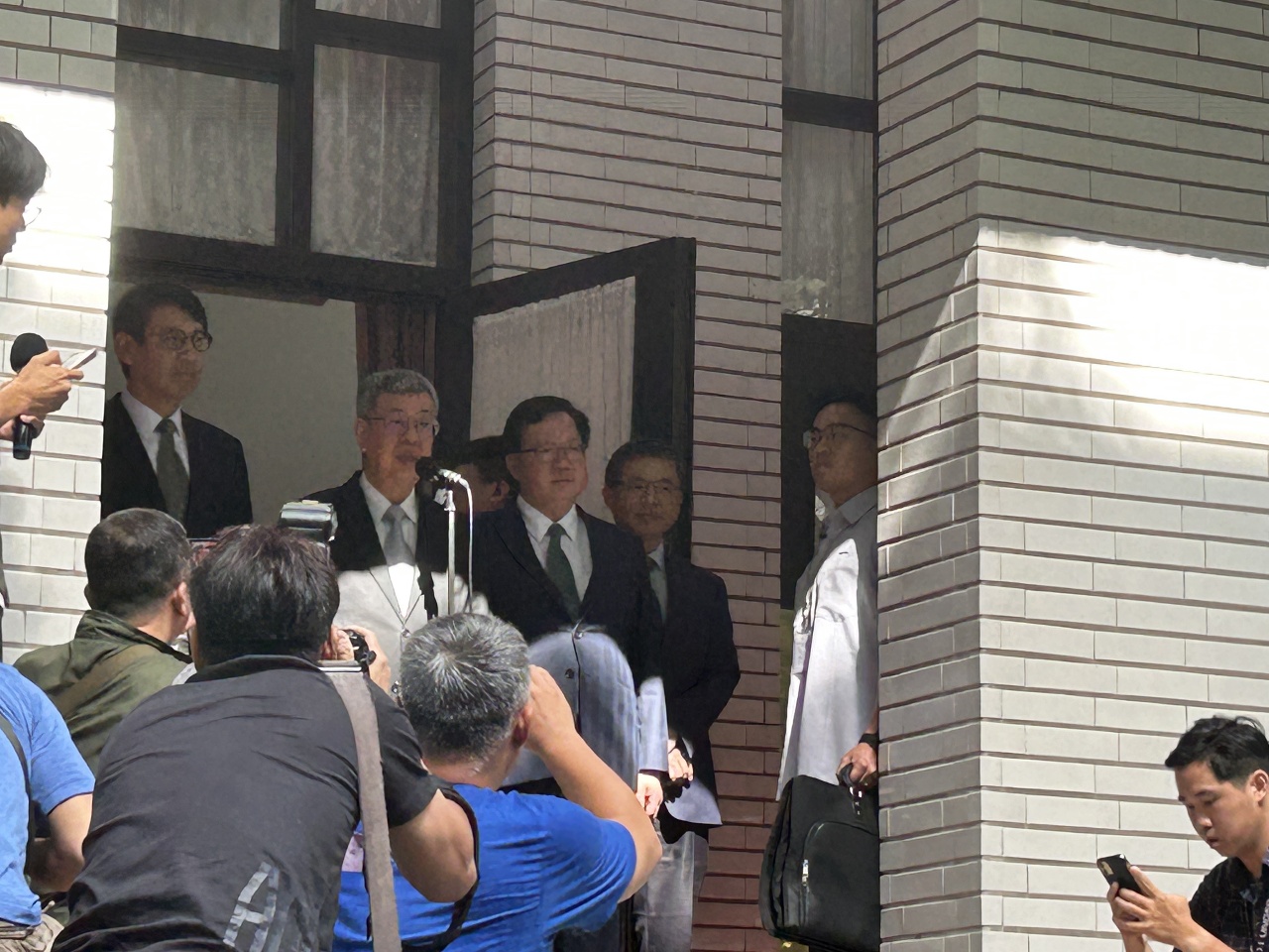 消防員要求組工會 陳揆：將修公務人員協會法