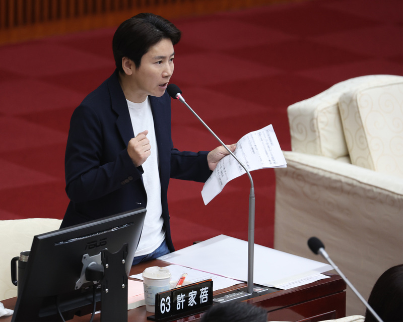 許家蓓癌逝 跨黨派議員立委發文致哀