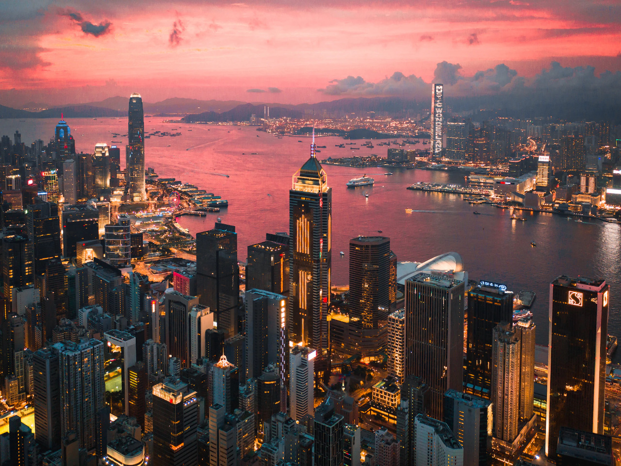 失去了民主 香港從國際金融中心變成貪腐集中地