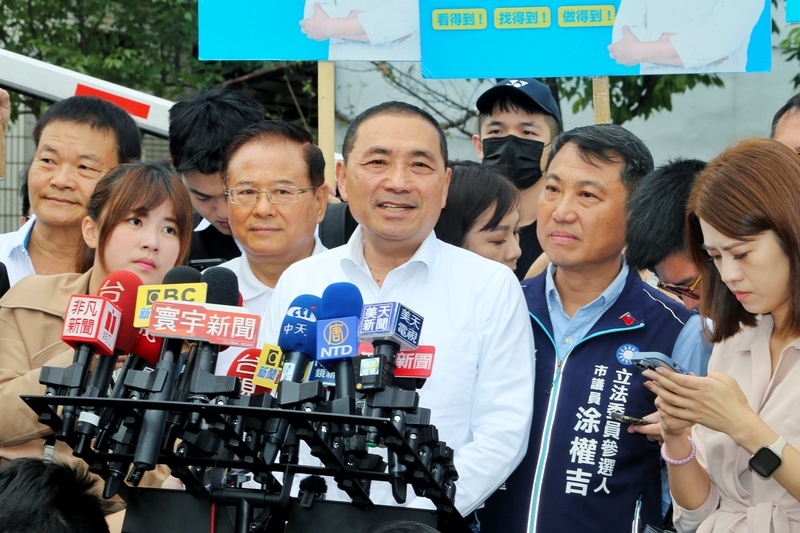 主張民調、初選各半 侯友宜：我和柯文哲要在同一張選票上