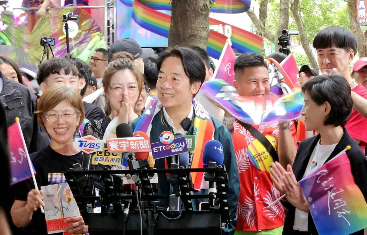民進黨組隊參加同志大遊行 賴清德：打造多元進步社會