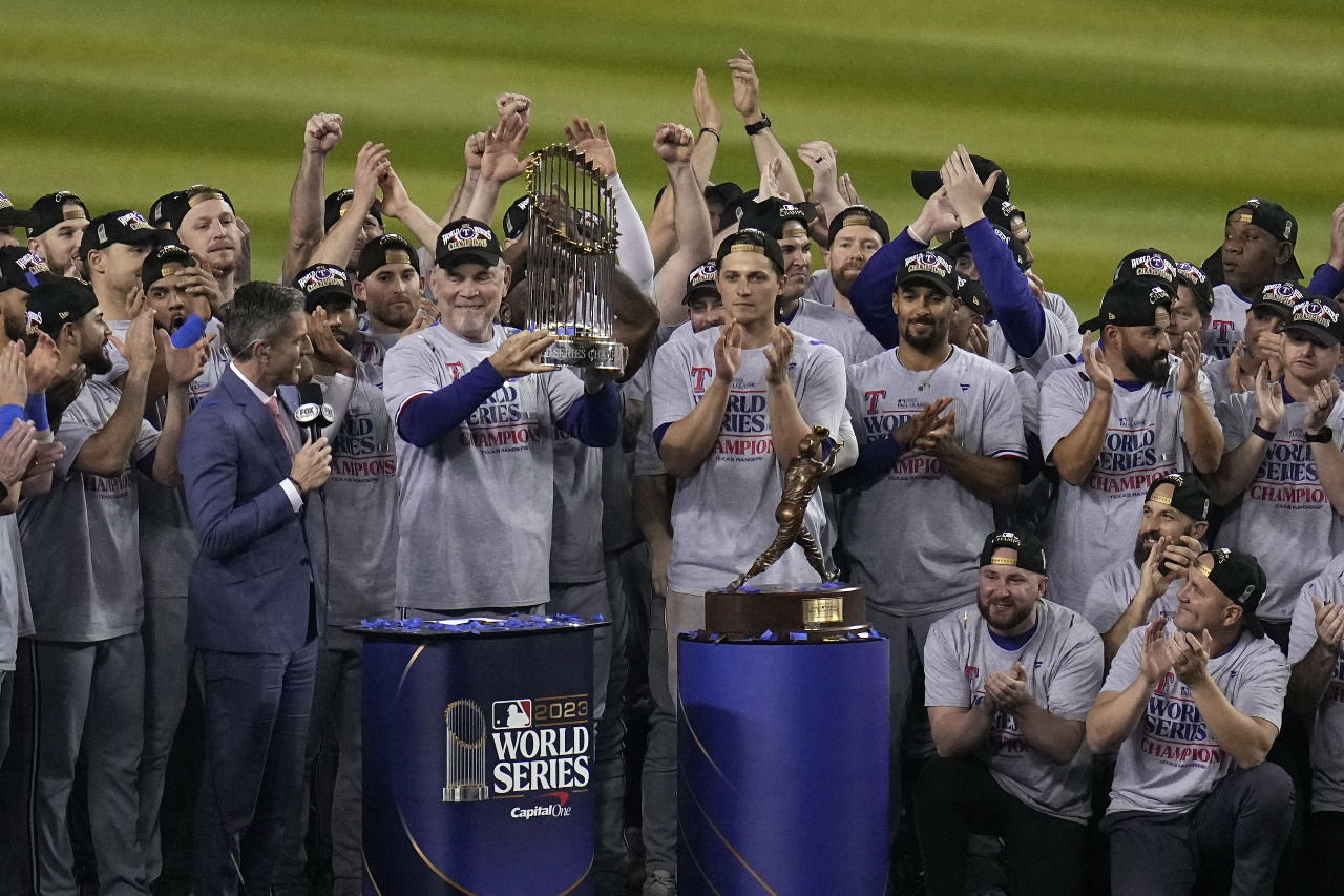MLB世界大賽 遊騎兵奪隊史首冠