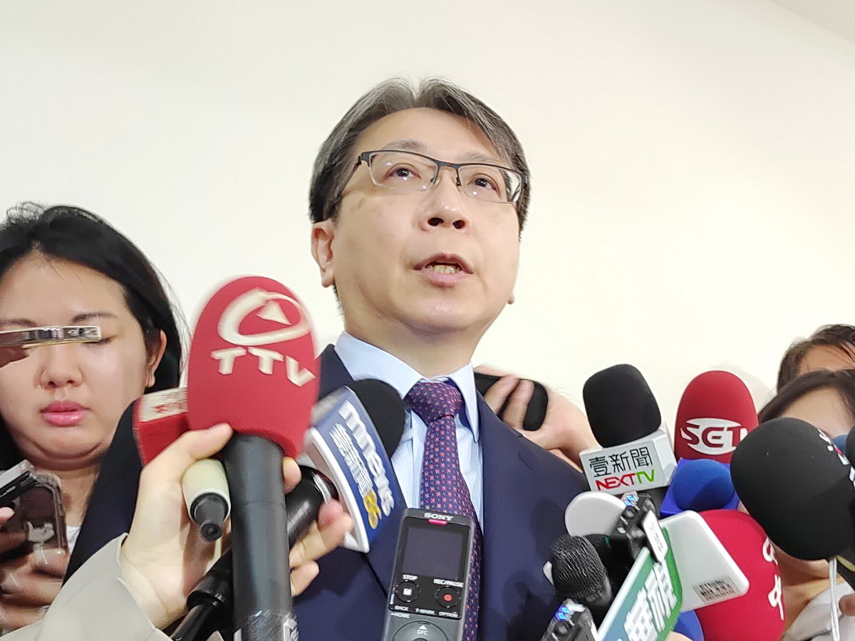 蔡明彥：尊重陸配在台合法活動 若配合統戰將移送偵辦