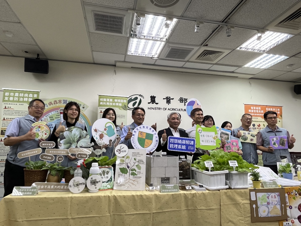假日不用到校澆水！校園食農智慧植栽管理一把罩