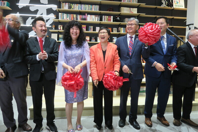紐約僑教中心重新開幕&nbsp;寬敞明亮盼匯聚人氣