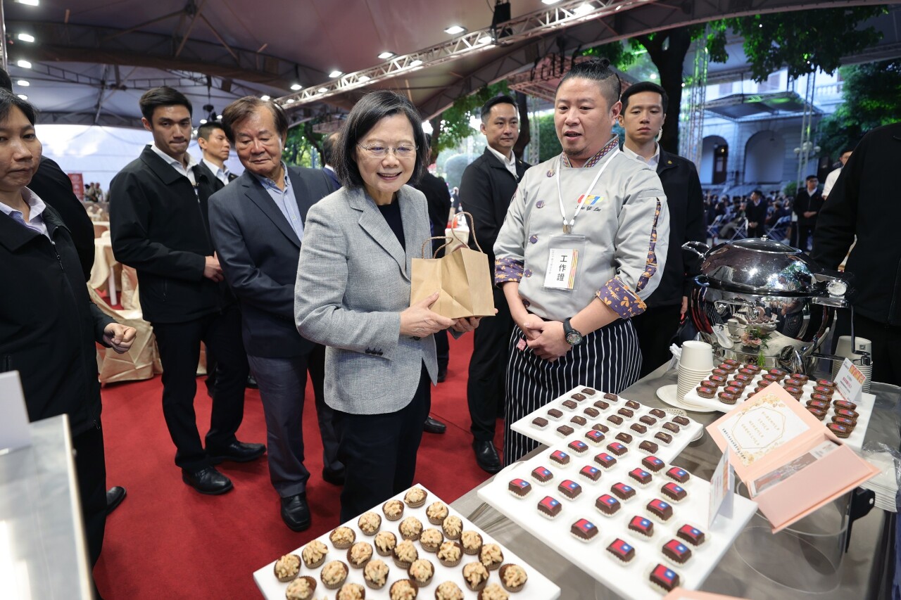 出席文總藝文聯誼茶會 &nbsp;總統：文化是重要外交力量