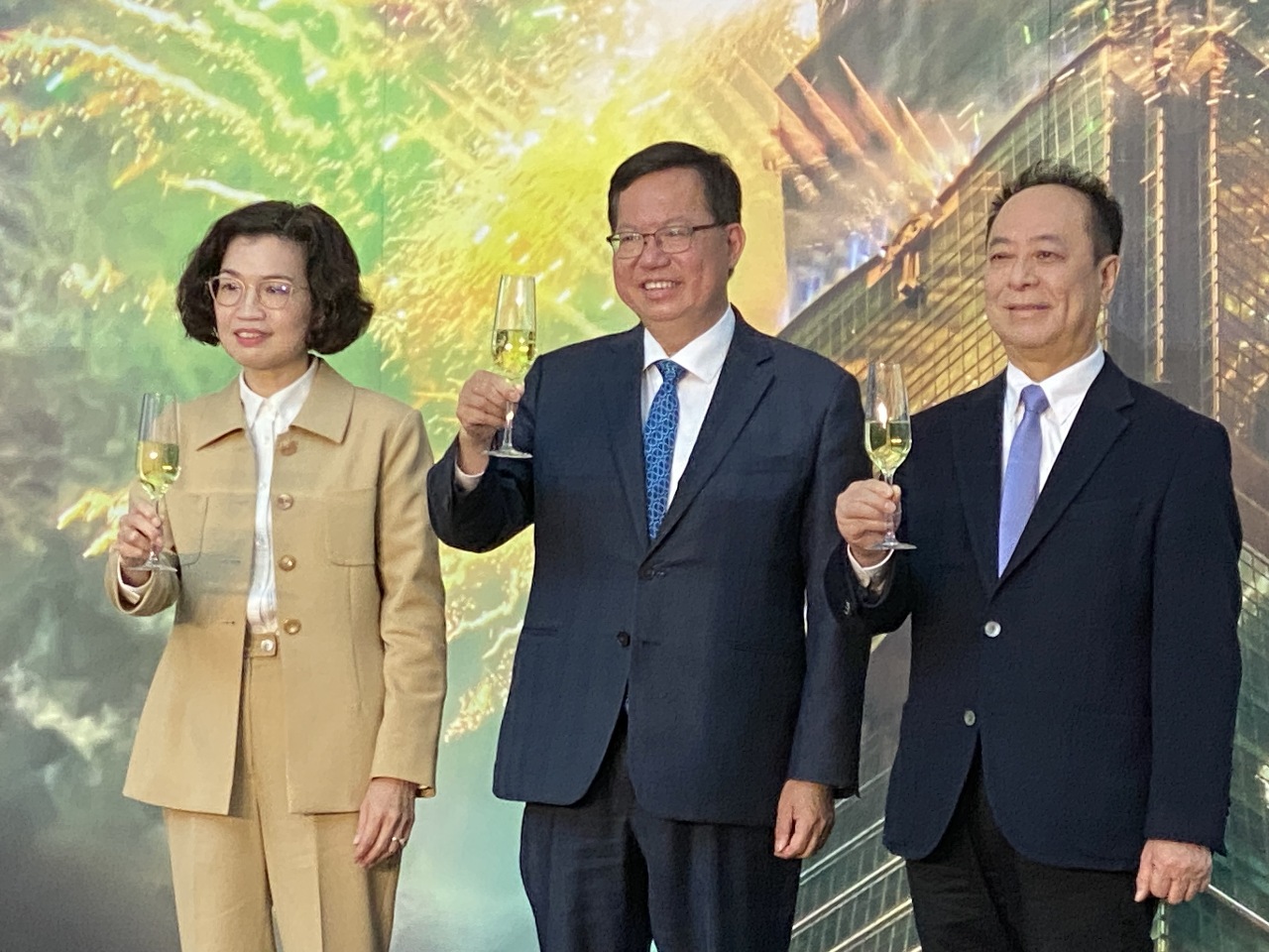 台北101跨年煙火首採日本煙火 鄭文燦：象徵台日情誼  (影音)