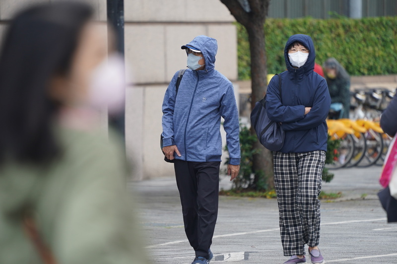 中部以北及宜花整天冷 高山有機會下雪