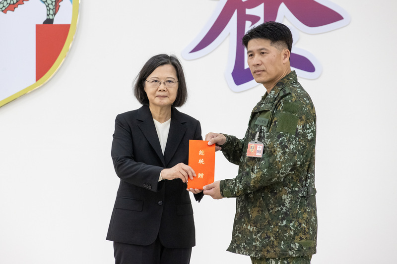 總統主持陸軍育勤營區啟用典禮 盼軍民合作創區域共榮