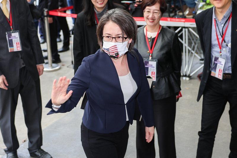 戰貓口罩搶眼 蕭美琴對辯論有信心