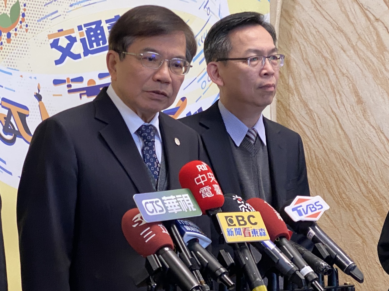 長榮勞資談判仍陷僵局 交長：萬一罷工、影響旅次逾1成