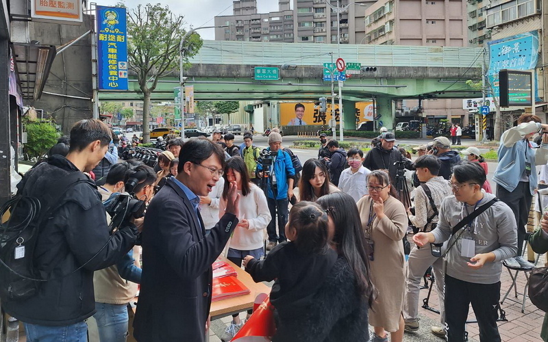 板橋聯合服務處成立 黃國昌：民眾黨扎根基層