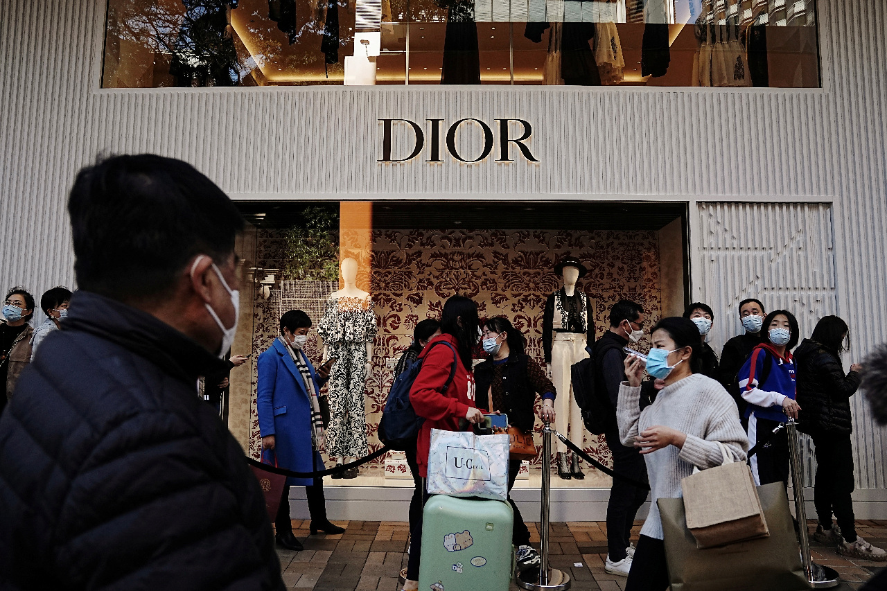 義大利揪Dior外包中國黑工製造 成本2千賣9萬