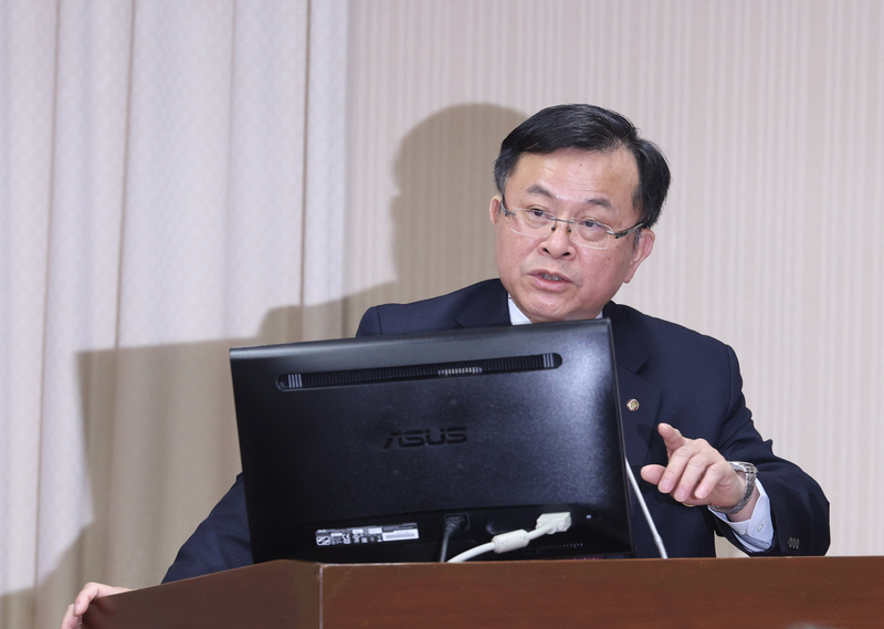 立院審NCC組織法 立委不滿主委陳耀祥場面火爆