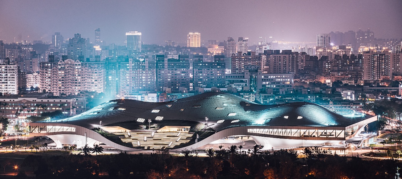 響應Earth Hour 衛武營3/23晚間關燈1小時挺地球