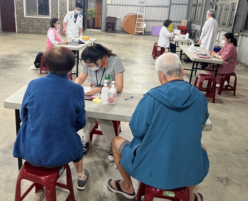 士林溪山里百餘人疑飲水後腹瀉  北水處：非自來水