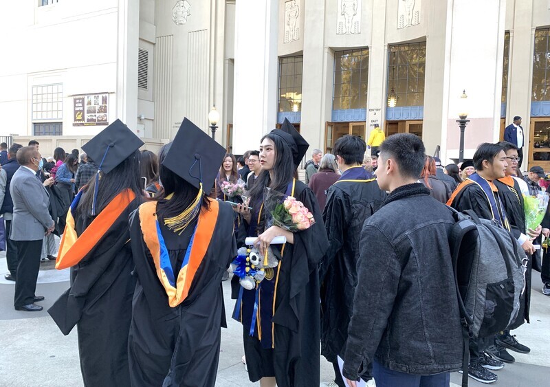 美留學生年貢獻440億美元 停招損失非多收國內生可補