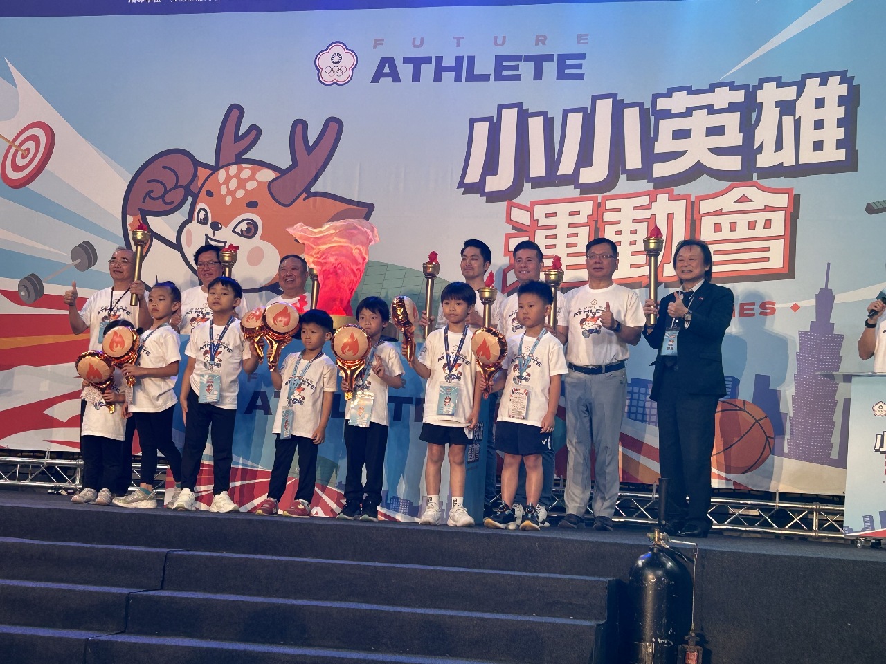 小小英雄運動開幕 鄭文燦盼留下母親節最好回憶