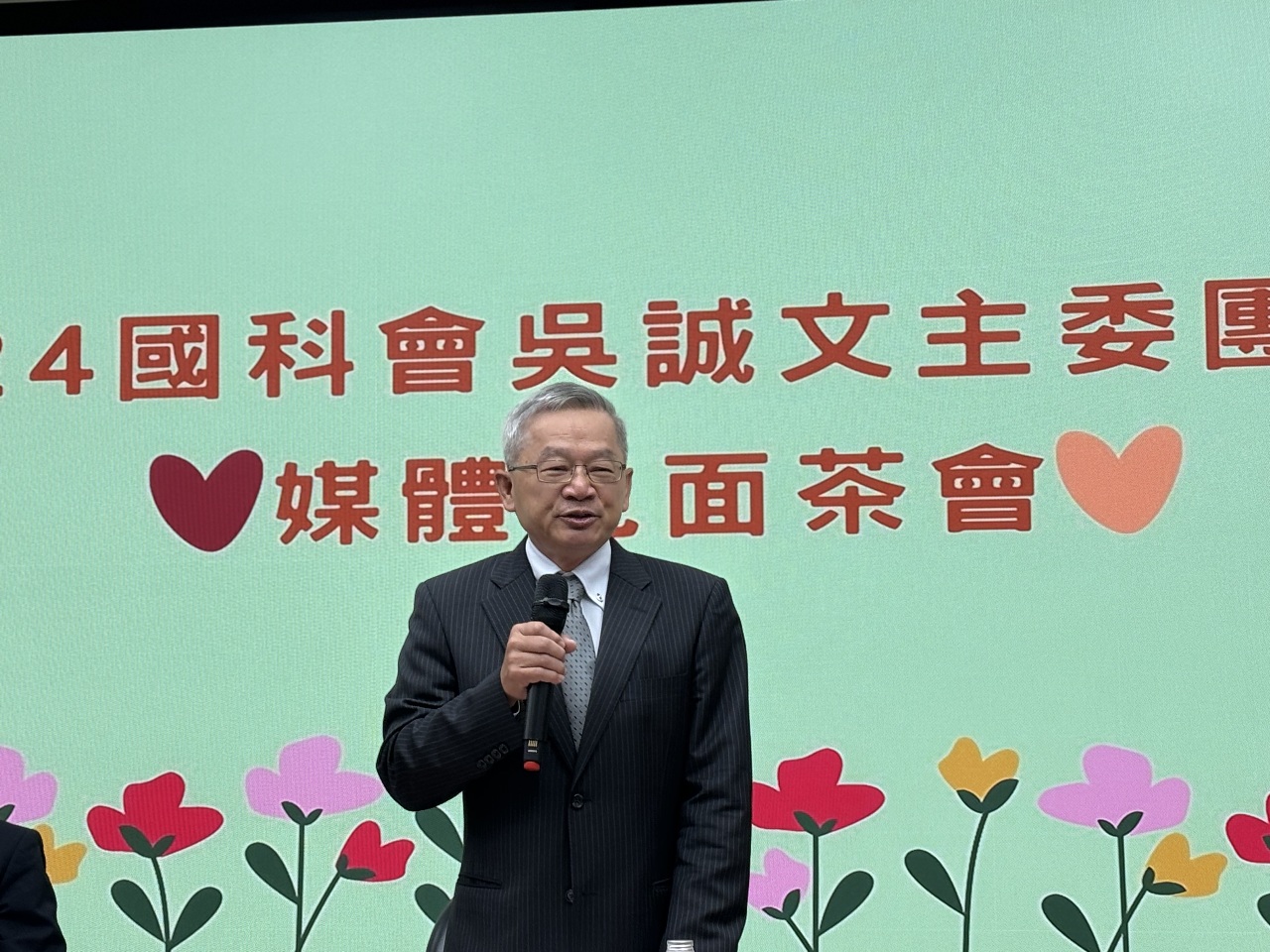 吳誠文提發展「功率半導體」承諾3個月內讓全民有感