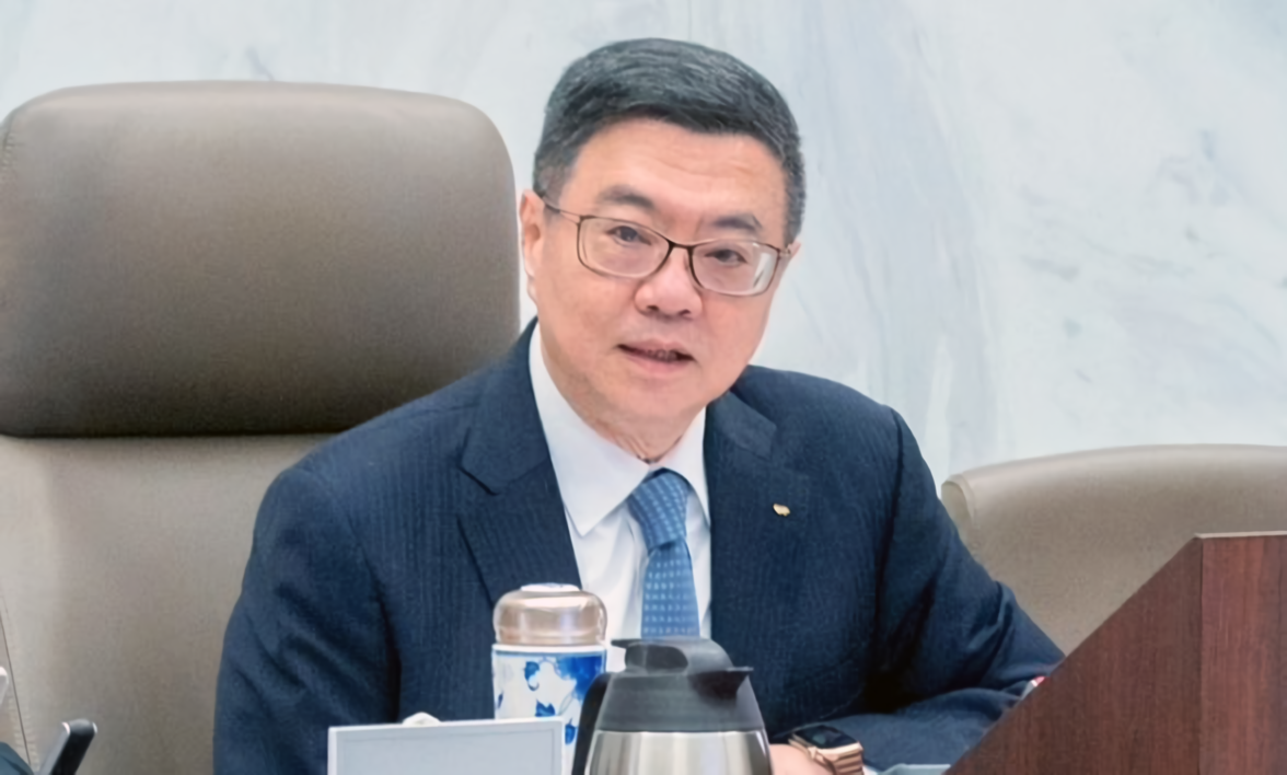卓揆施政報告送抵立院 推二次能源轉型及深度節能