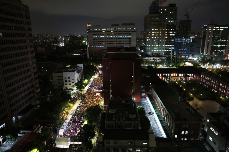 反國會職權修法 前進板橋、淡水、基隆、新店、汐止、中永和「督藍委」