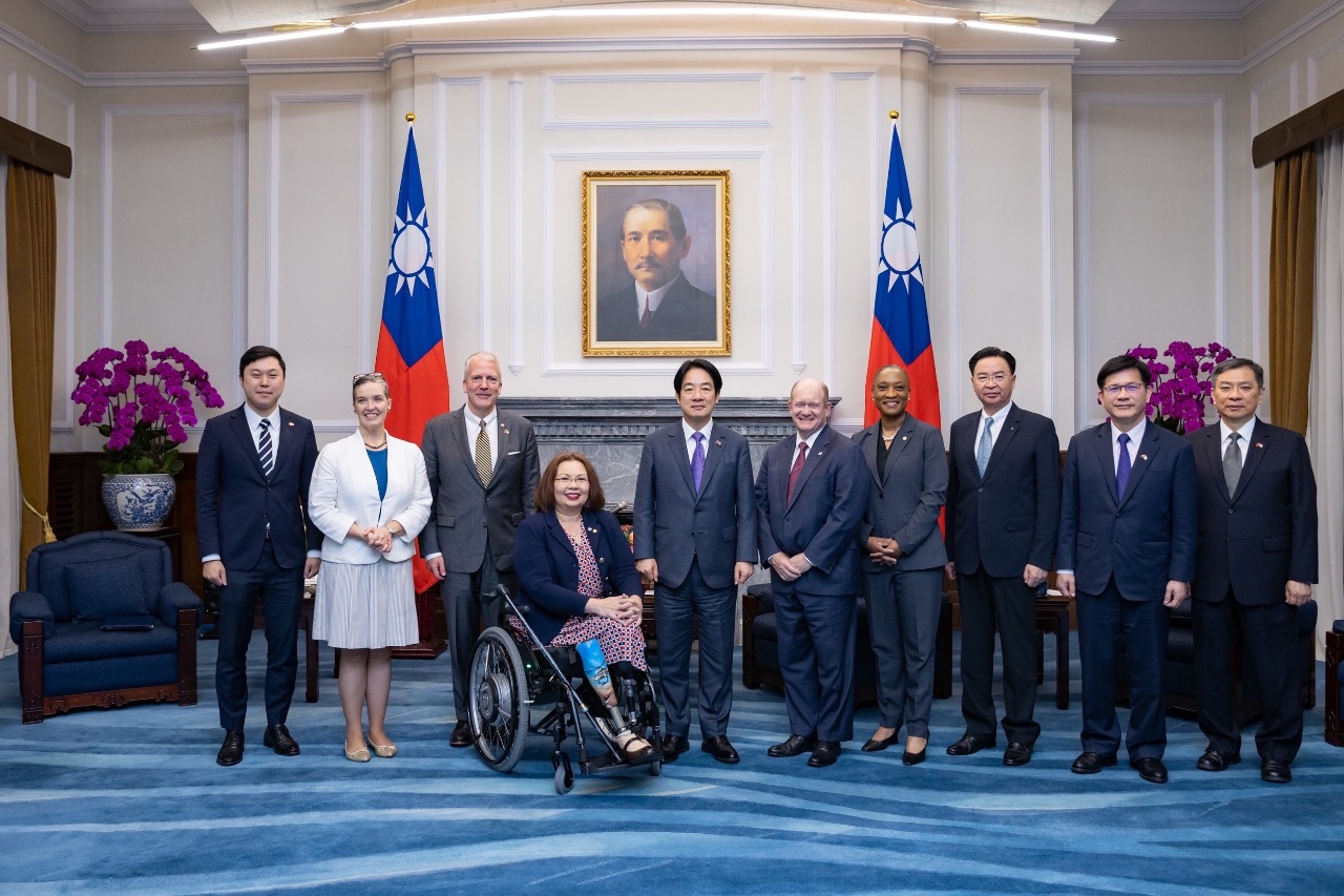 接見美參議員訪團 總統：盼新政府持續獲美政府及國會支持