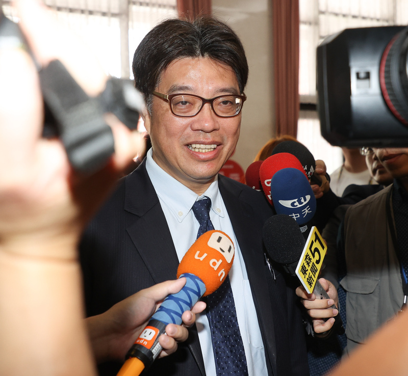中國鼓勵快遞員當抓耙子 陸委會：有65%國人對赴中恐懼